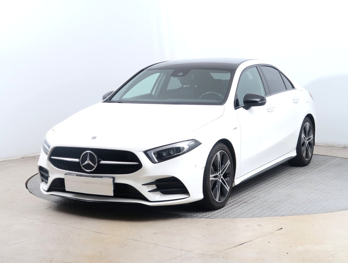 Mercedes-Benz A, 2021 - pohled č. 3
