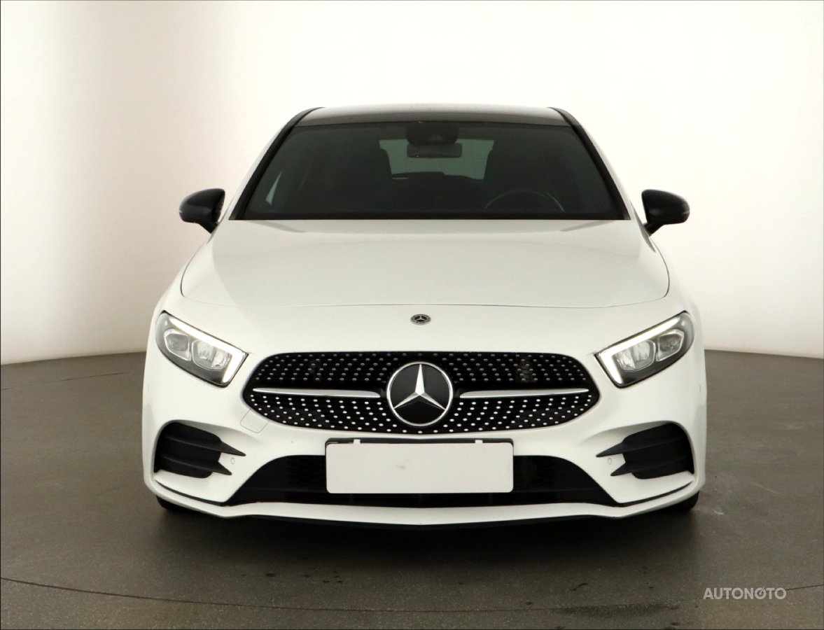 Mercedes-Benz A, 2018 - pohled č. 2