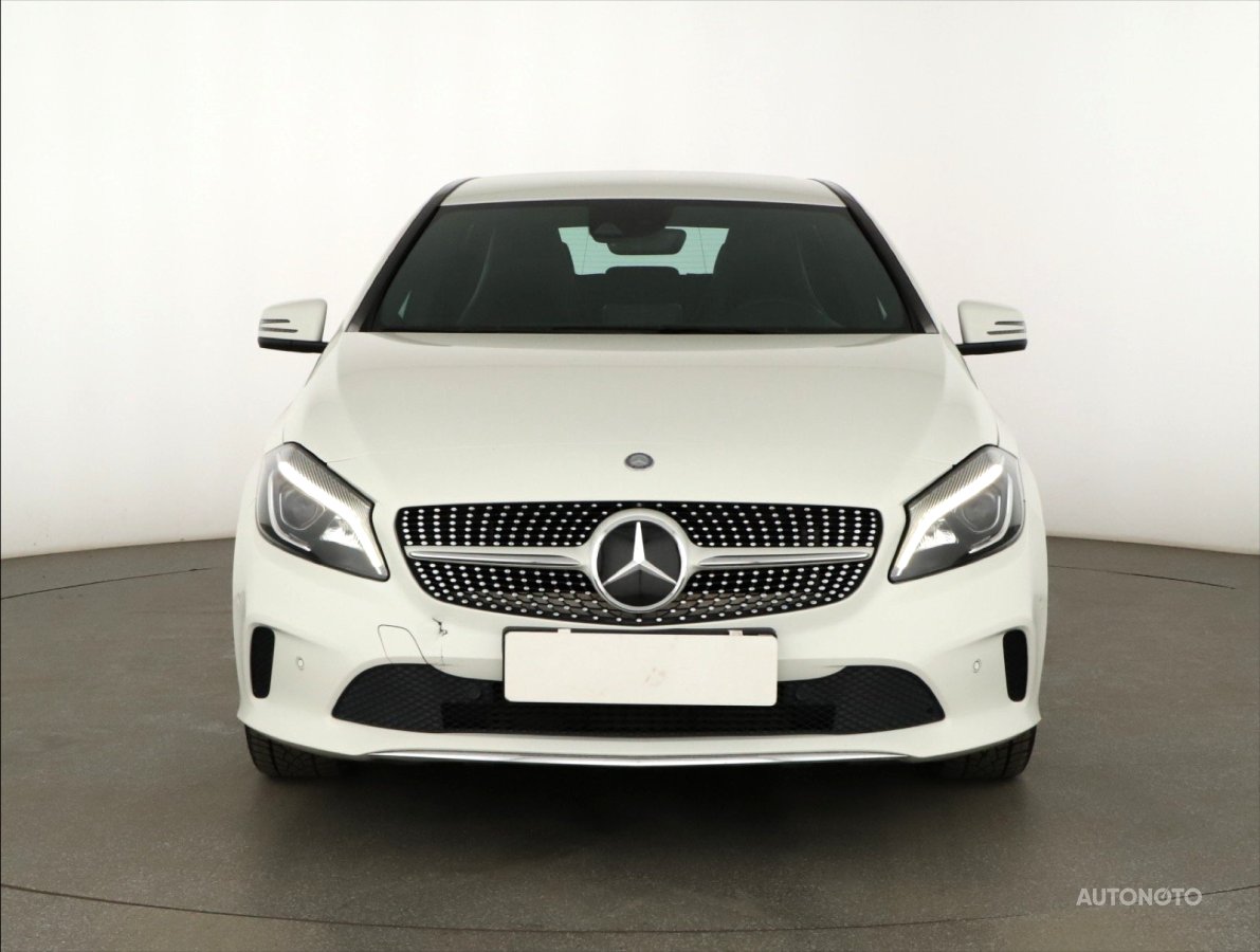 Mercedes-Benz A, 2016 - pohled č. 2