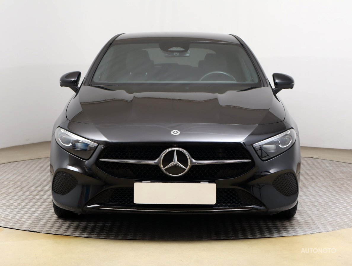 Mercedes-Benz A, 2024 - pohled č. 2