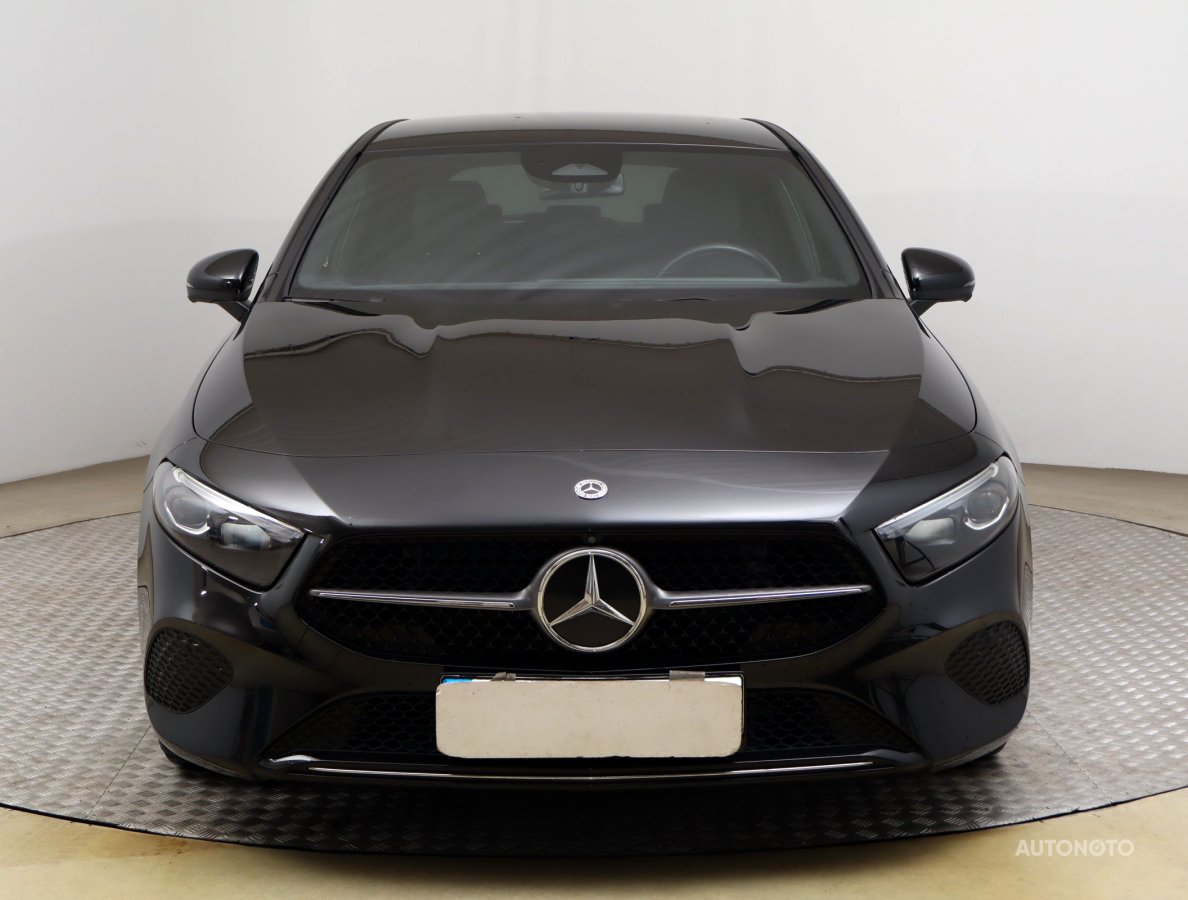 Mercedes-Benz A, 2024 - pohled č. 2