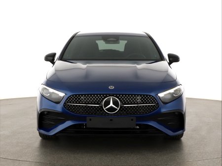 Mercedes-Benz A, 2024 - pohled č. 2