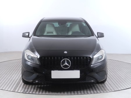 Mercedes-Benz A, 2014 - pohled č. 2