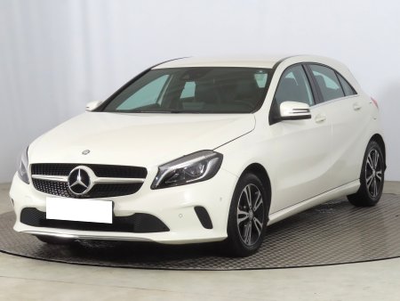 Mercedes-Benz A, 2015 - pohled č. 3