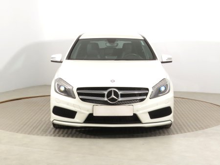 Mercedes-Benz A, 2014 - pohled č. 2