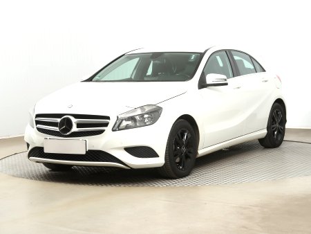 Mercedes-Benz A, 2015 - pohled č. 3