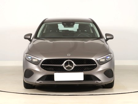 Mercedes-Benz A, 2023 - pohled č. 2