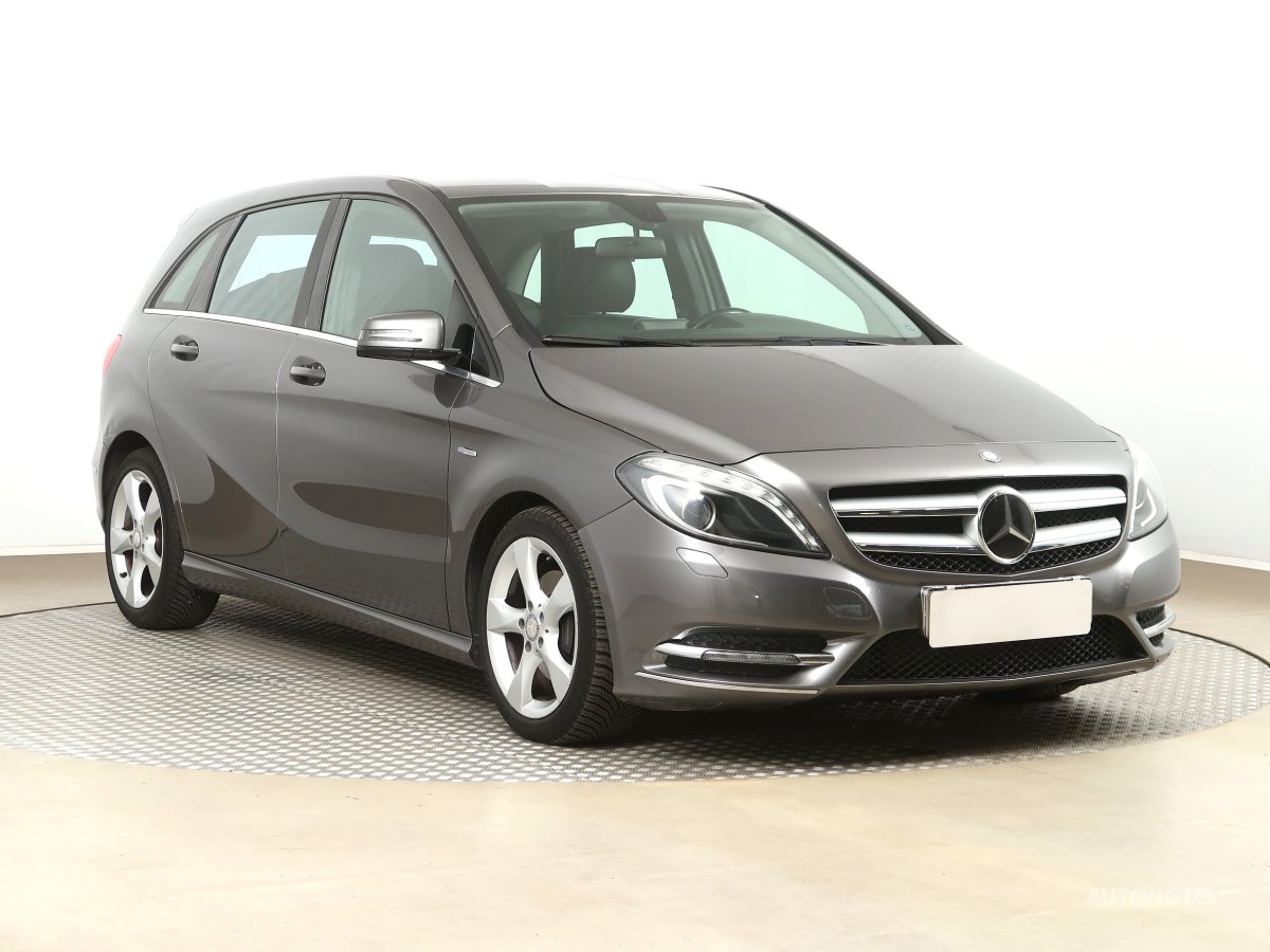 Mercedes-Benz B, 2012 - celkový pohled