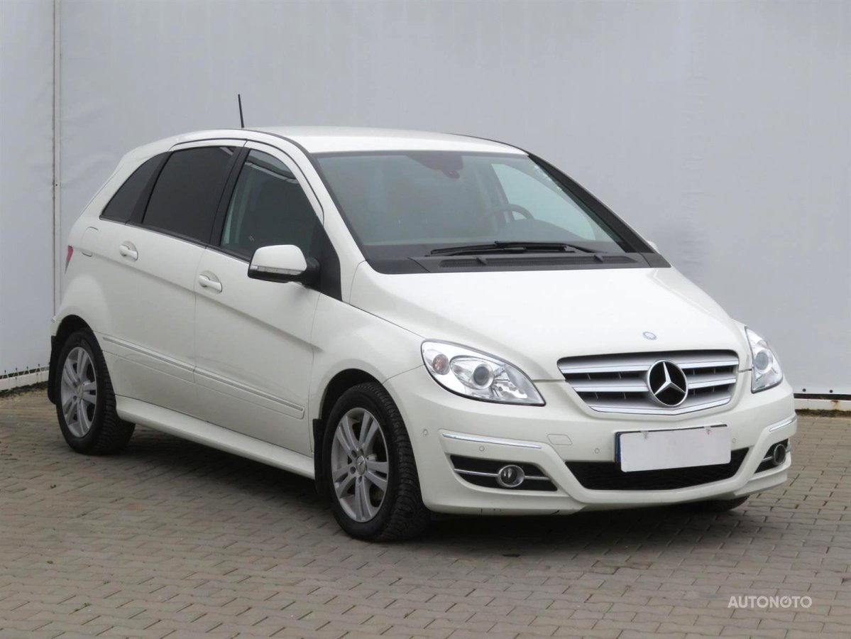 Mercedes-Benz B, 2011 - celkový pohled