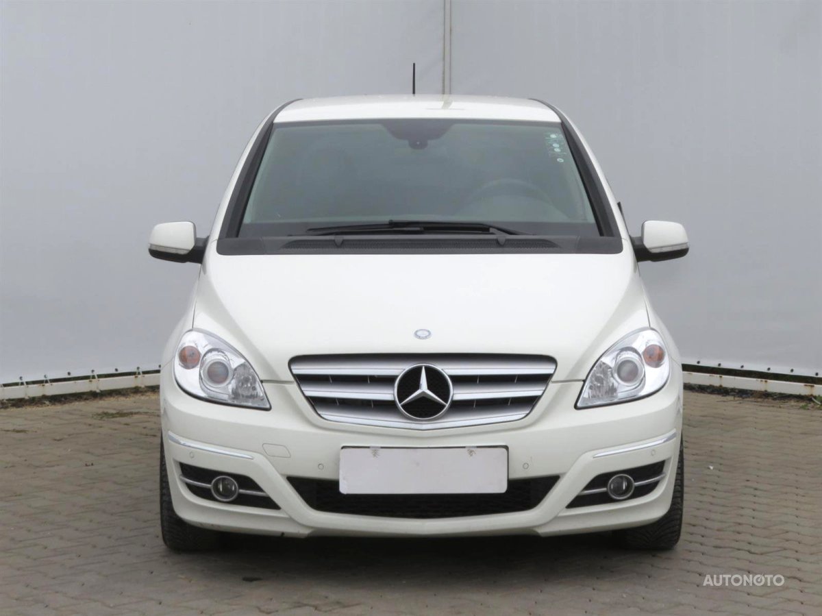 Mercedes-Benz B, 2011 - pohled č. 2