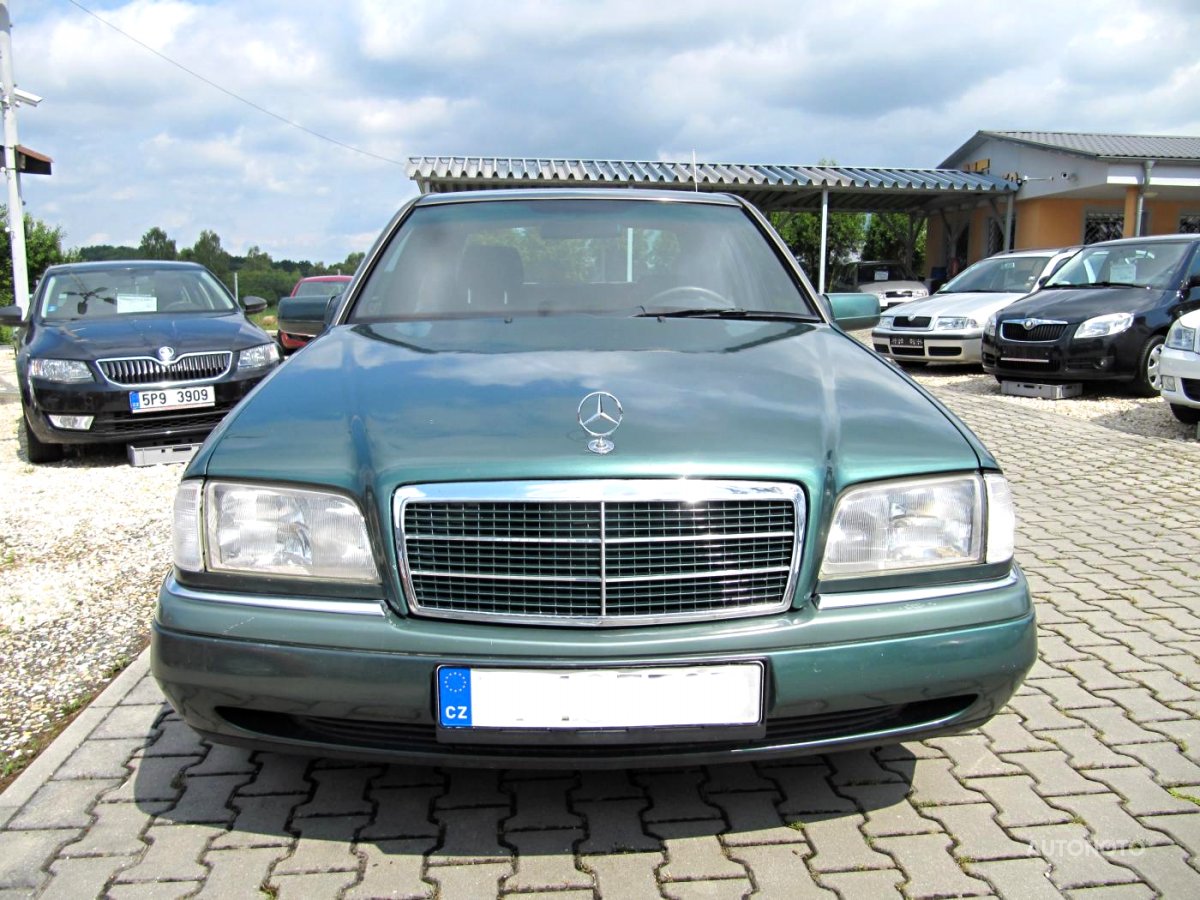 Mercedes-Benz C, 1994 - pohled č. 2