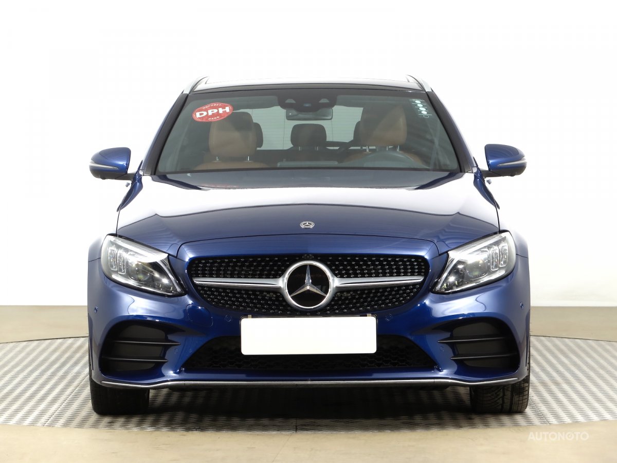 Mercedes-Benz C, 2019 - pohled č. 2