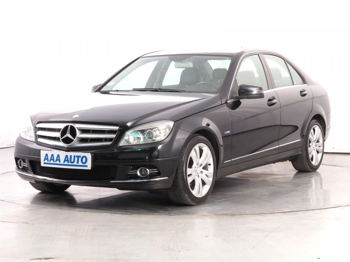 Mercedes-Benz C, 2010 - pohled č. 3