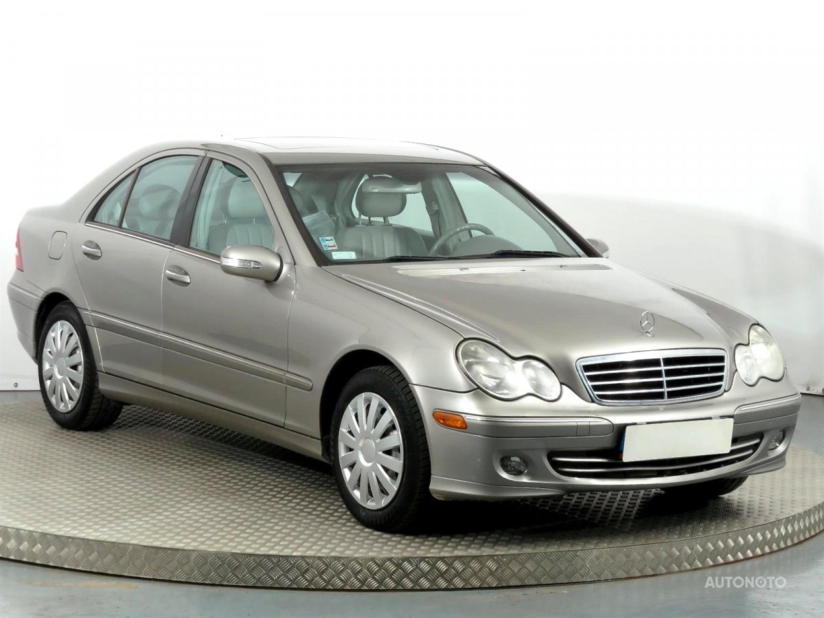 Mercedes-Benz C, 2005 - celkový pohled