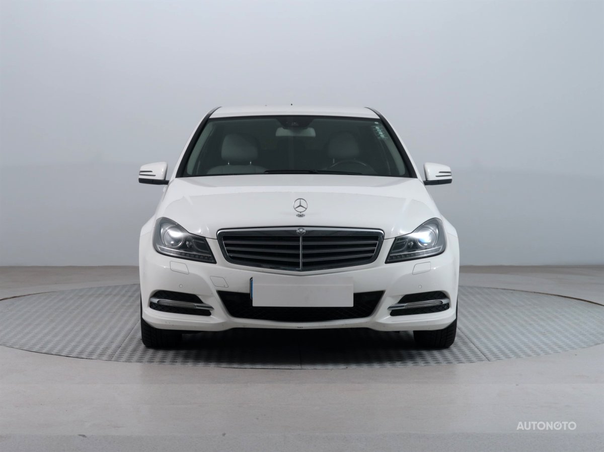 Mercedes-Benz C, 2012 - pohled č. 2
