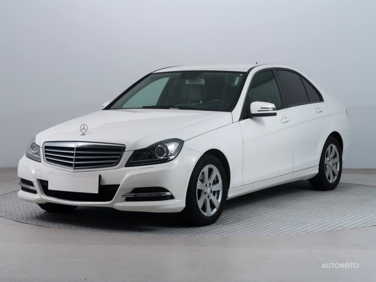 Mercedes-Benz C, 2012 - pohled č. 3