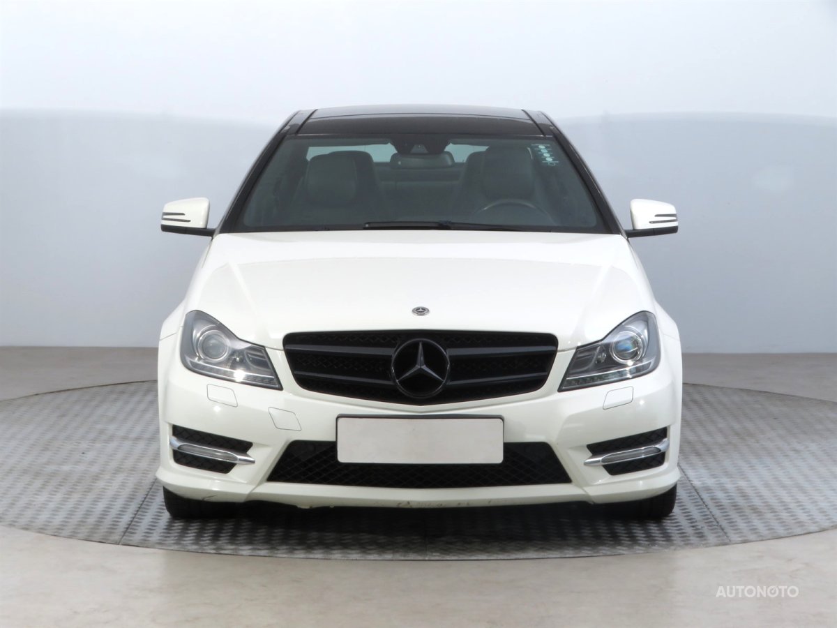 Mercedes-Benz C, 2011 - pohled č. 2