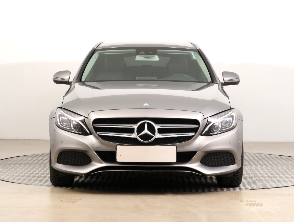 Mercedes-Benz C, 2016 - pohled č. 2