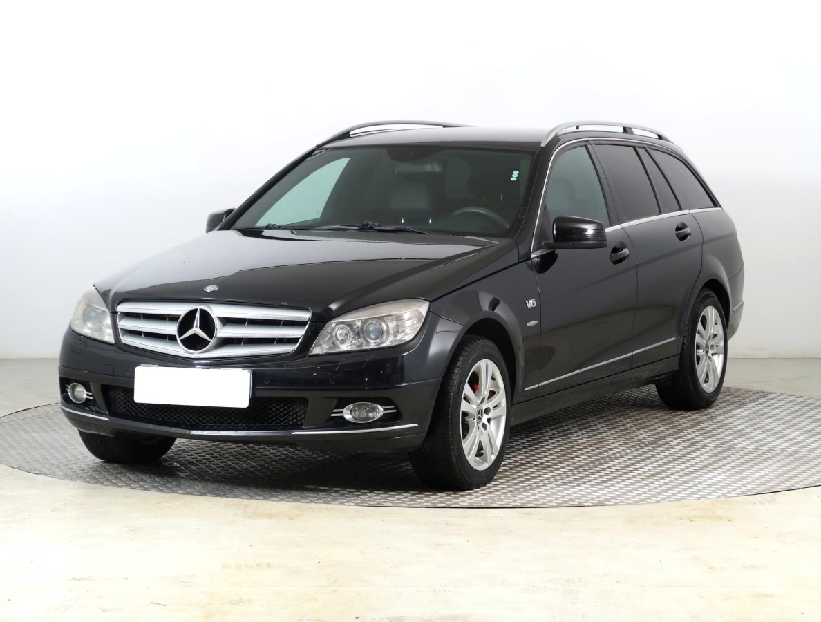 Mercedes-Benz C, 2009 - pohled č. 3