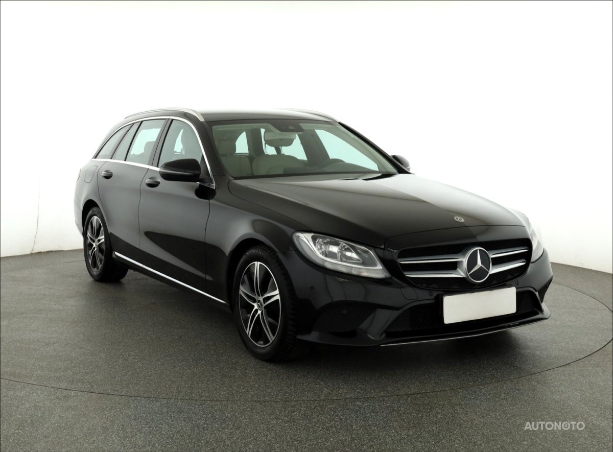 Mercedes-Benz C, 2019 - pohled č. 1