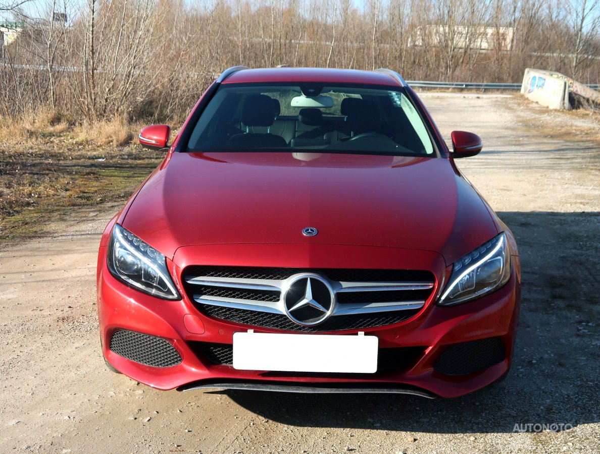 Mercedes-Benz C, 2017 - pohled č. 2