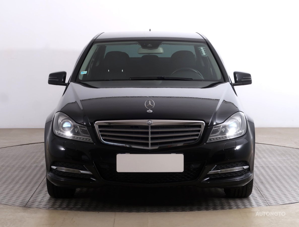Mercedes-Benz C, 2013 - pohled č. 2