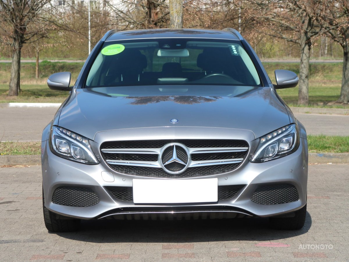 Mercedes-Benz C, 2015 - pohled č. 2