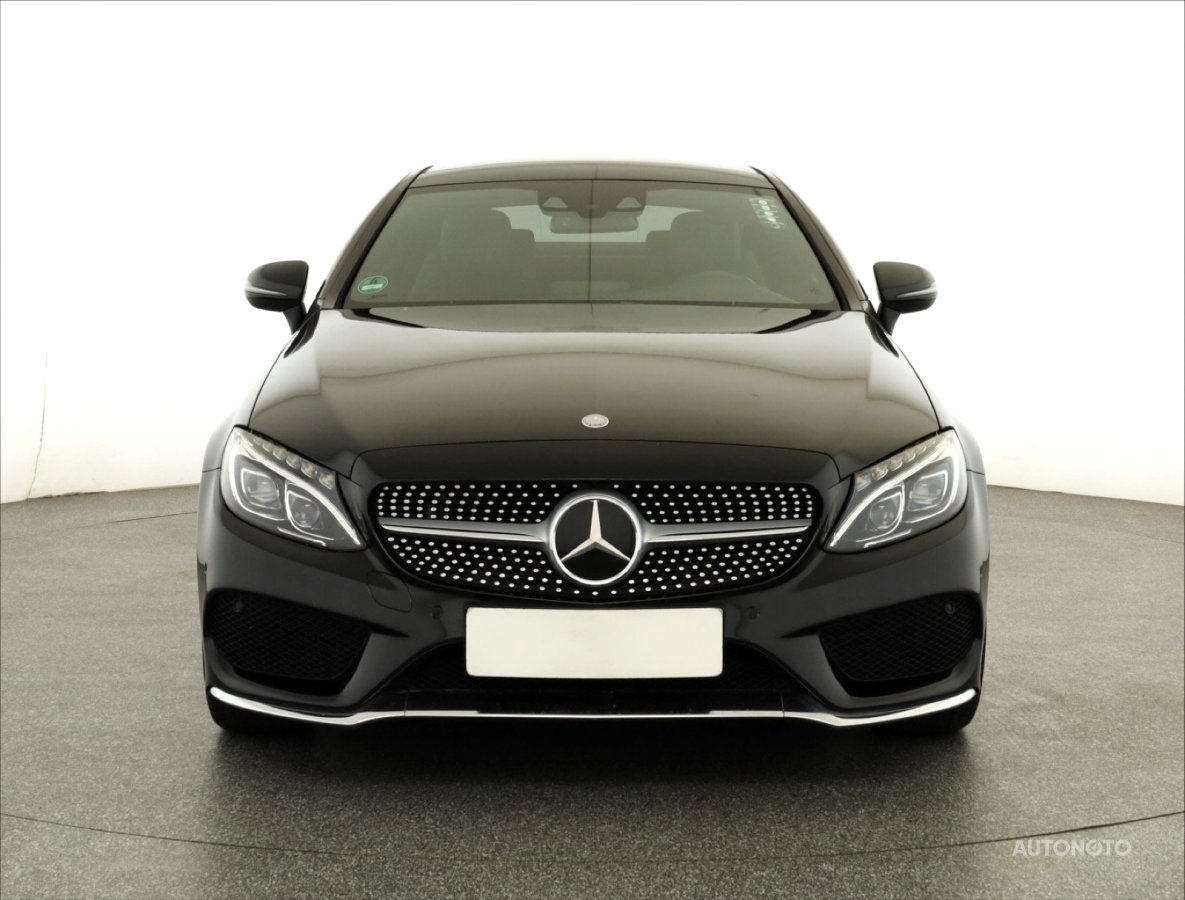 Mercedes-Benz C, 2017 - pohled č. 2