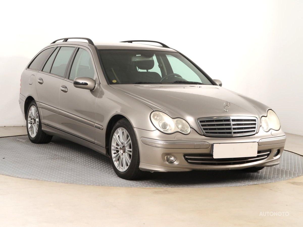 Mercedes-Benz C, 2005 - celkový pohled