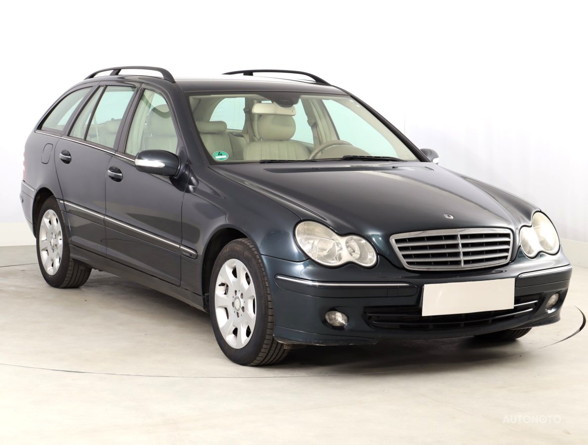 Mercedes-Benz C, 2005 - celkový pohled