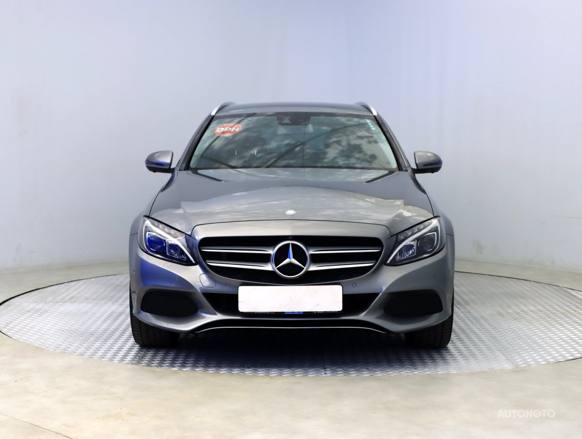 Mercedes-Benz C, 2016 - pohled č. 2