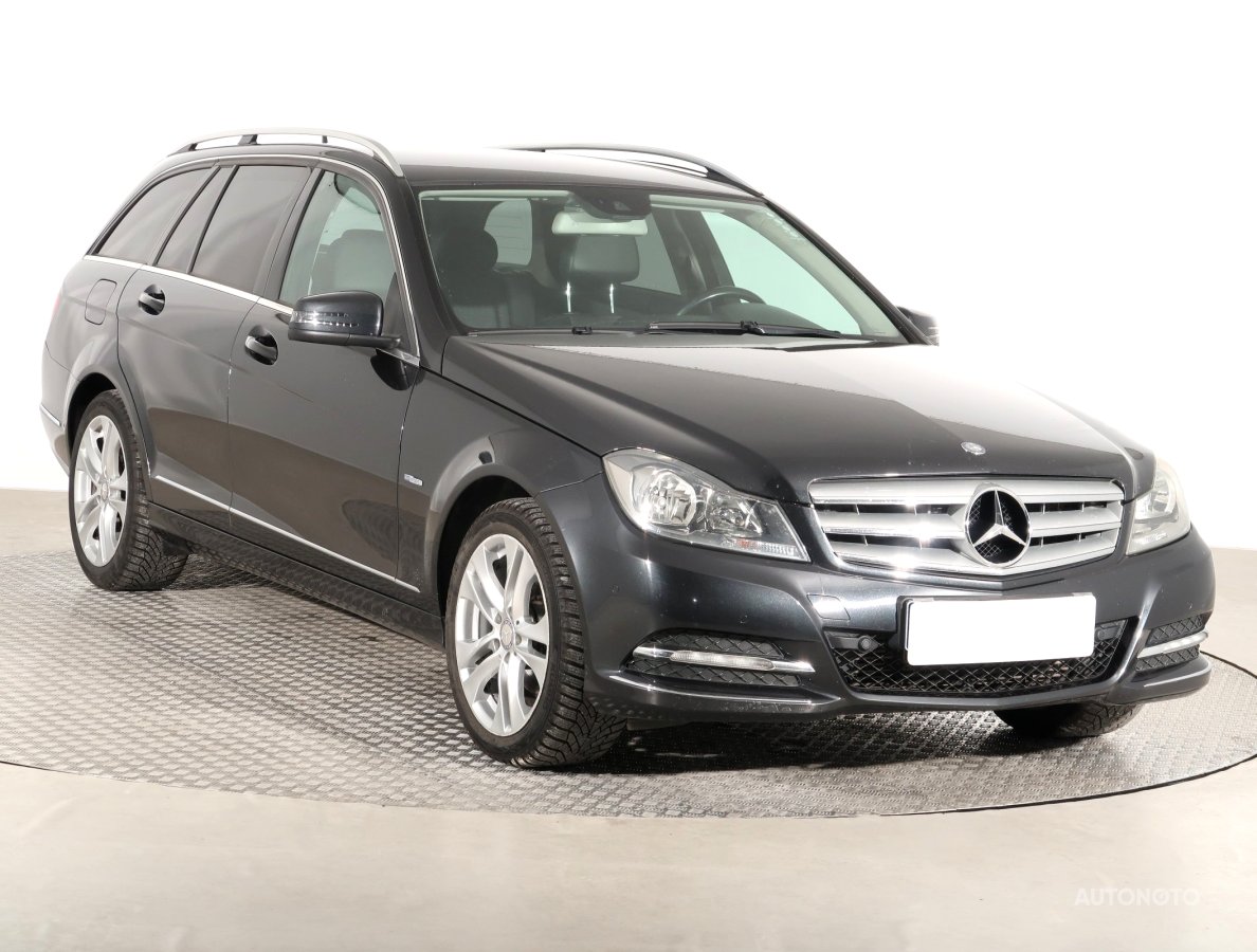 Mercedes-Benz C, 2012 - celkový pohled