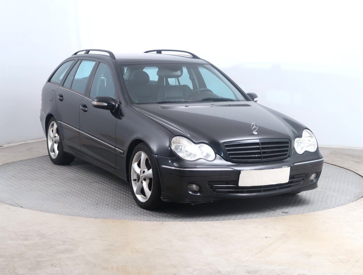 Mercedes-Benz C, 2005 - celkový pohled