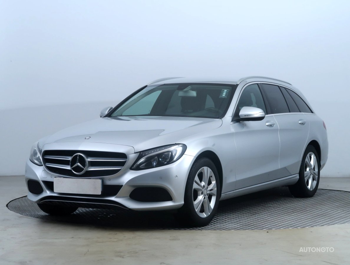 Mercedes-Benz C, 2015 - pohled č. 3