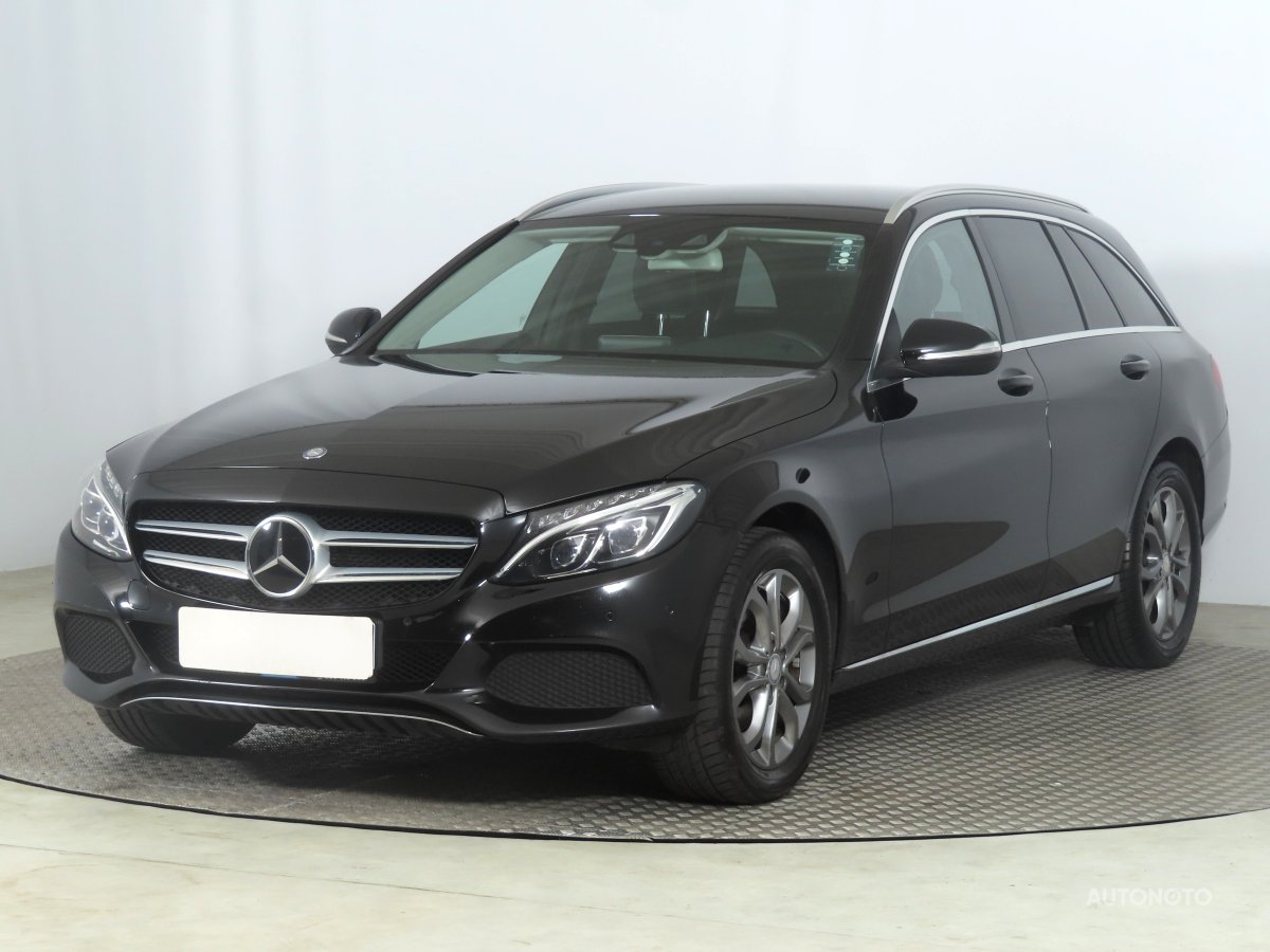 Mercedes-Benz C, 2015 - pohled č. 3