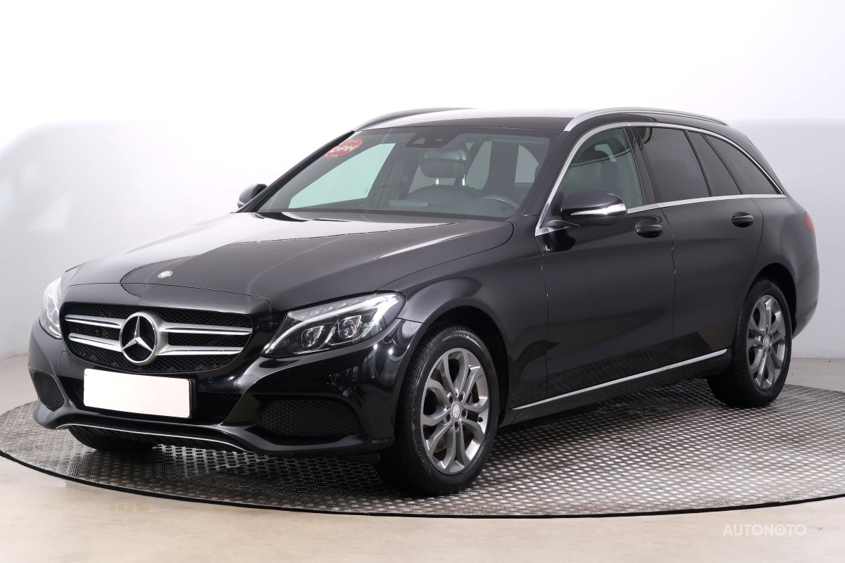 Mercedes-Benz C, 2015 - pohled č. 3