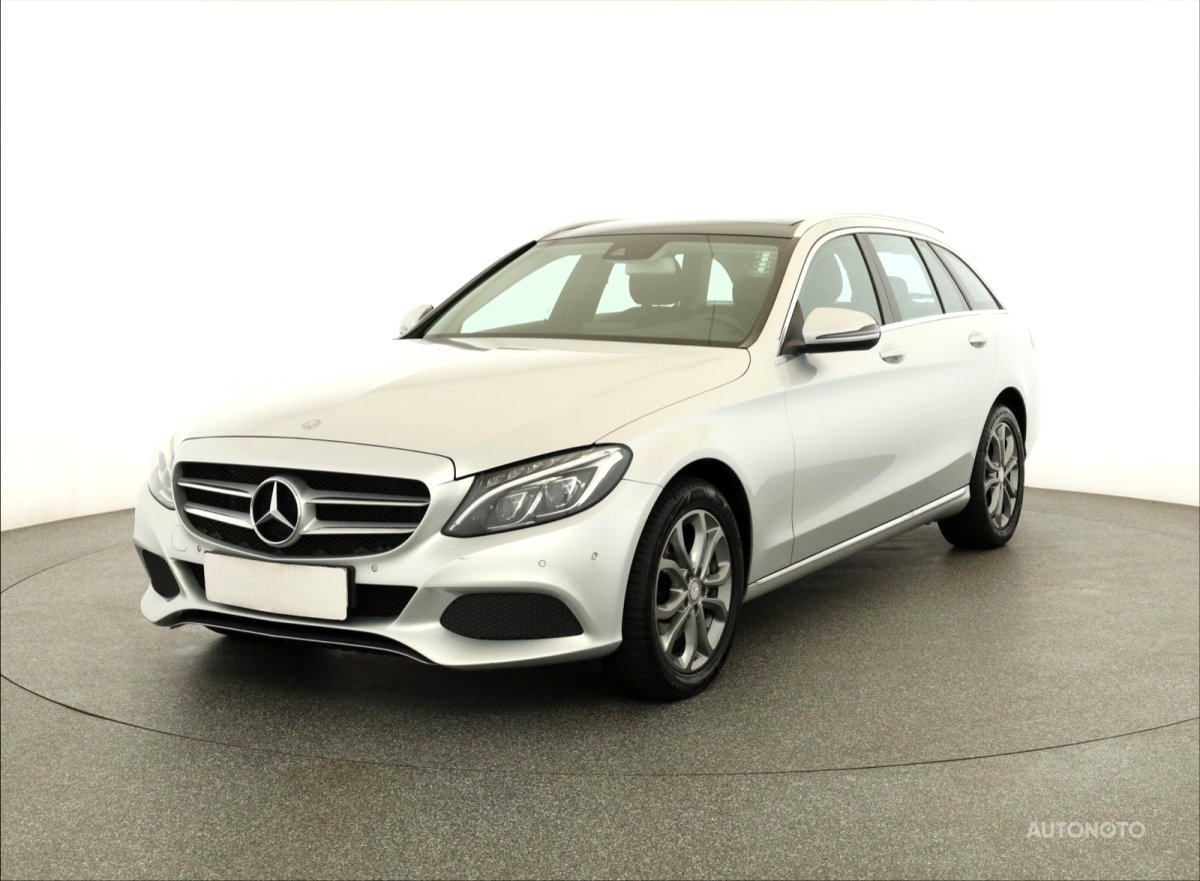 Mercedes-Benz C, 2016 - pohled č. 3