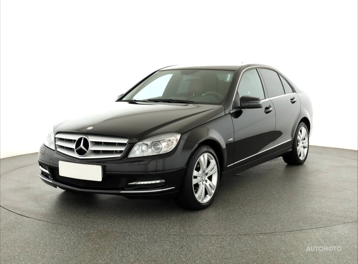 Mercedes-Benz C, 2010 - pohled č. 3