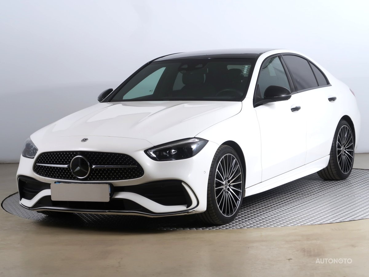 Mercedes-Benz C, 2023 - pohled č. 3