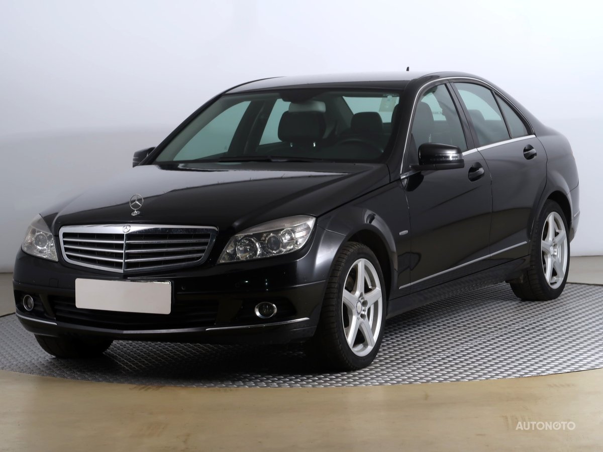 Mercedes-Benz C, 2009 - pohled č. 3