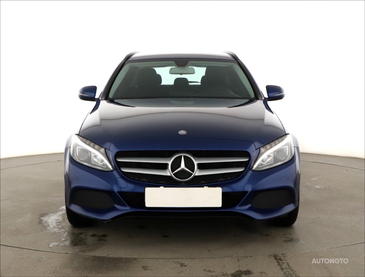 Mercedes-Benz C, 2017 - pohled č. 2
