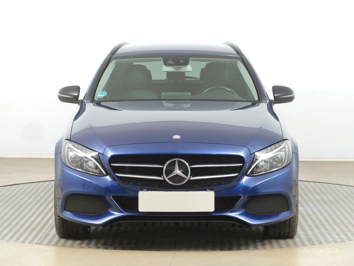 Mercedes-Benz C, 2017 - pohled č. 2