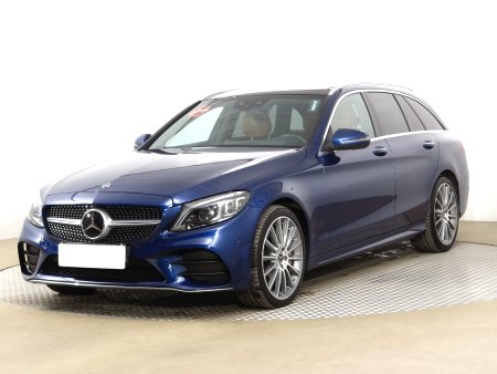 Mercedes-Benz C, 2019 - pohled č. 3