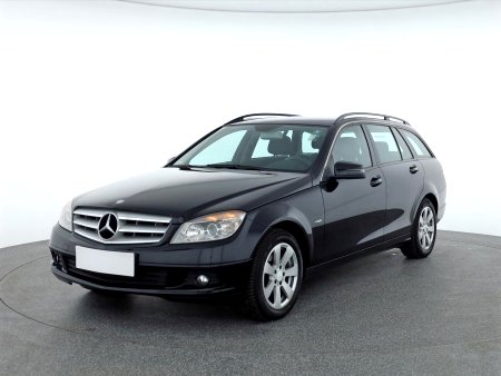 Mercedes-Benz C, 2009 - pohled č. 3