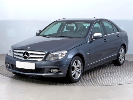 Mercedes-Benz C, 2008 - pohled č. 3
