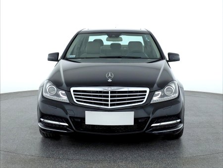 Mercedes-Benz C, 2011 - pohled č. 2