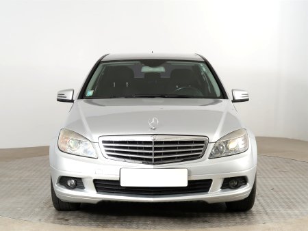 Mercedes-Benz C, 2009 - pohled č. 2