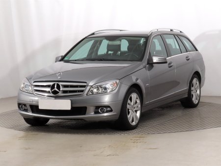 Mercedes-Benz C, 2009 - pohled č. 3