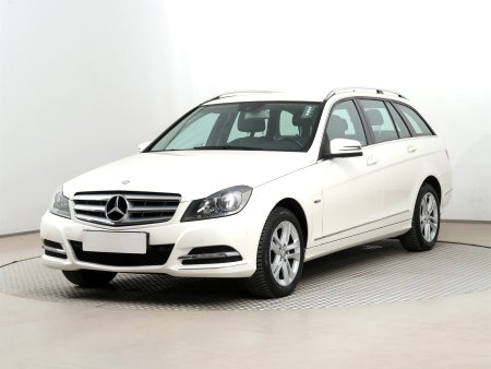 Mercedes-Benz C, 2012 - pohled č. 3
