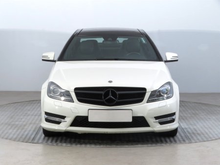 Mercedes-Benz C, 2011 - pohled č. 2
